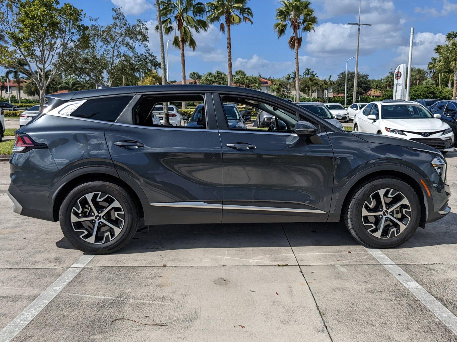 2023 Kia Sportage Vehicle Photo in Davie, FL 33331