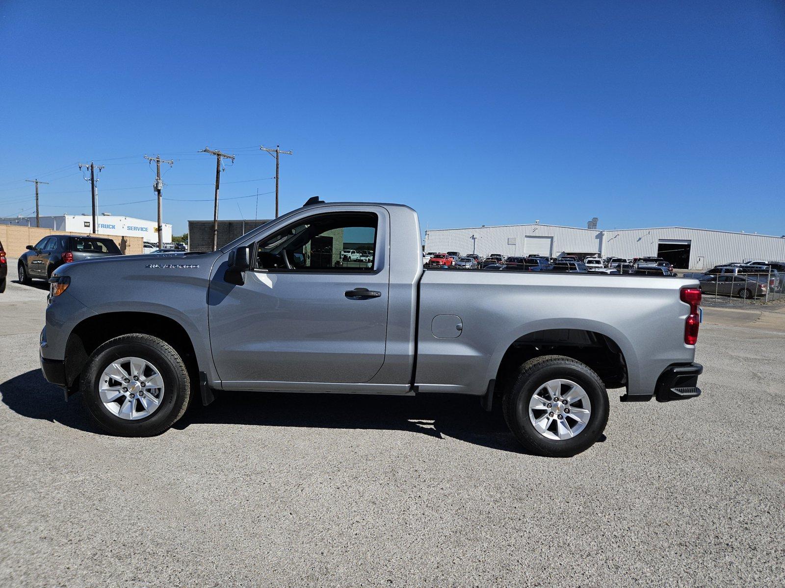 2025 Chevrolet Silverado 1500 Vehicle Photo in NORTH RICHLAND HILLS, TX 76180-7199