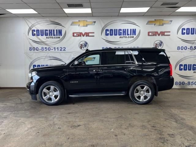 Used 2019 Chevrolet Tahoe Premier with VIN 1GNSKCKC5KR196762 for sale in London, OH