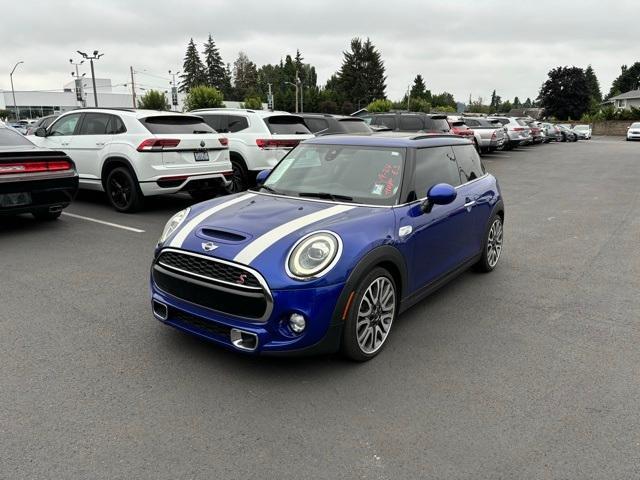 2019 MINI Cooper S Hardtop Vehicle Photo in Puyallup, WA 98371