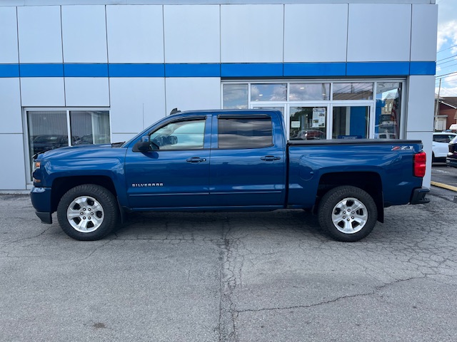 Used 2018 Chevrolet Silverado 1500 LT with VIN 3GCUKREC3JG459202 for sale in New Bethlehem, PA