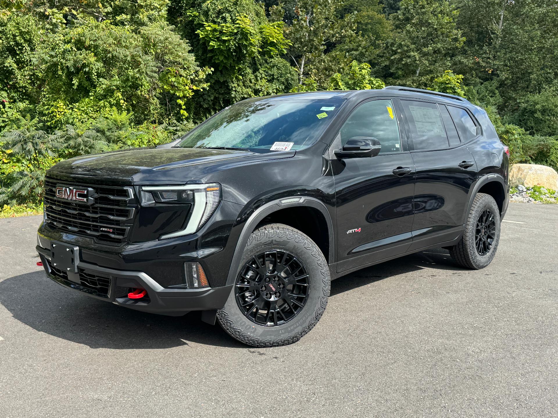 2024 GMC Acadia Vehicle Photo in LEOMINSTER, MA 01453-2952