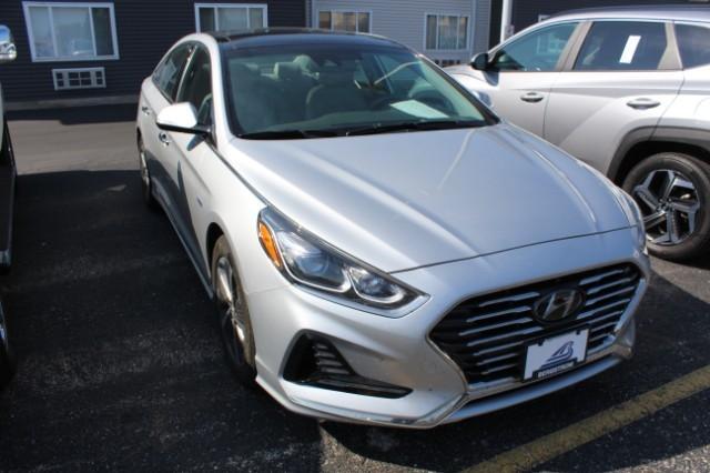 2019 Hyundai SONATA Hybrid Vehicle Photo in Green Bay, WI 54304