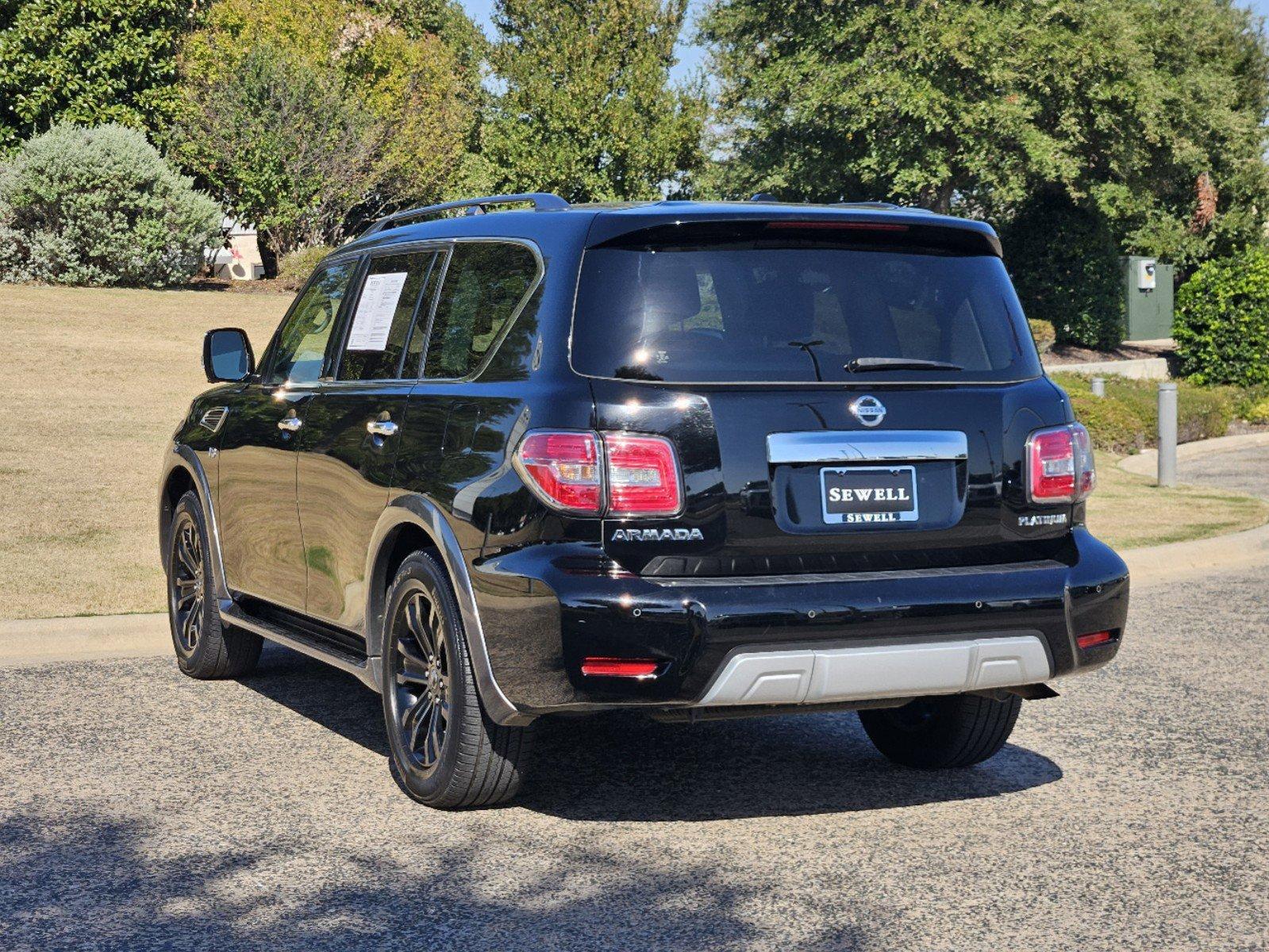 2017 Nissan Armada Vehicle Photo in FORT WORTH, TX 76132