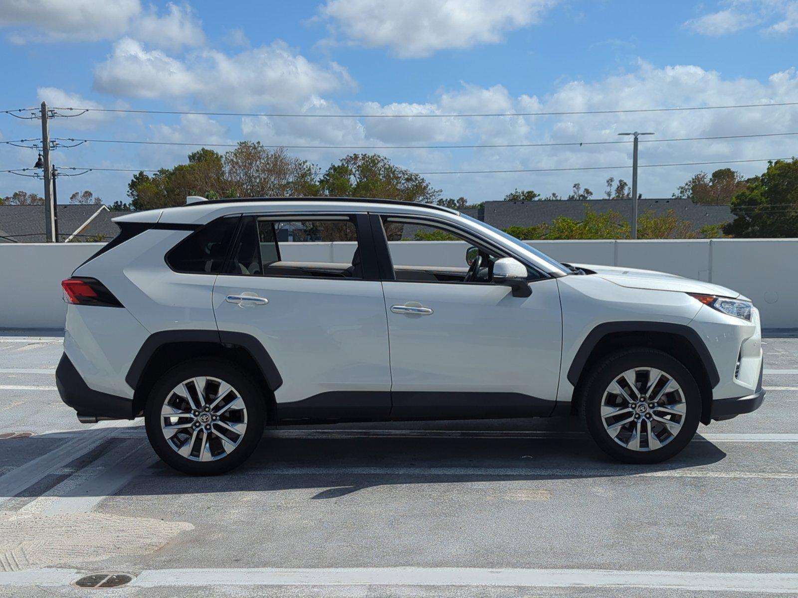 2021 Toyota RAV4 Vehicle Photo in Ft. Myers, FL 33907