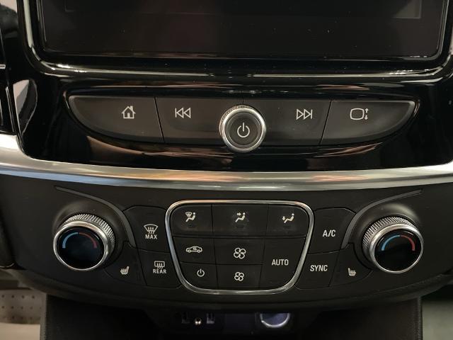 2021 Chevrolet Traverse Vehicle Photo in ROGERS, MN 55374-9422