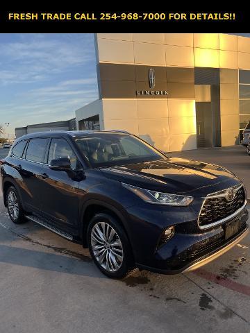 2022 Toyota Highlander Vehicle Photo in STEPHENVILLE, TX 76401-3713