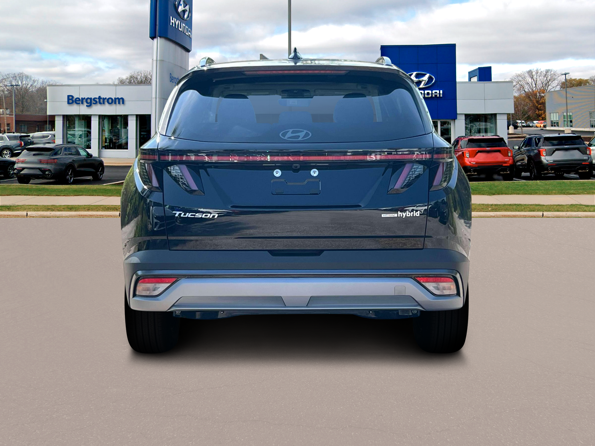 2025 Hyundai TUCSON Hybrid Vehicle Photo in Green Bay, WI 54304