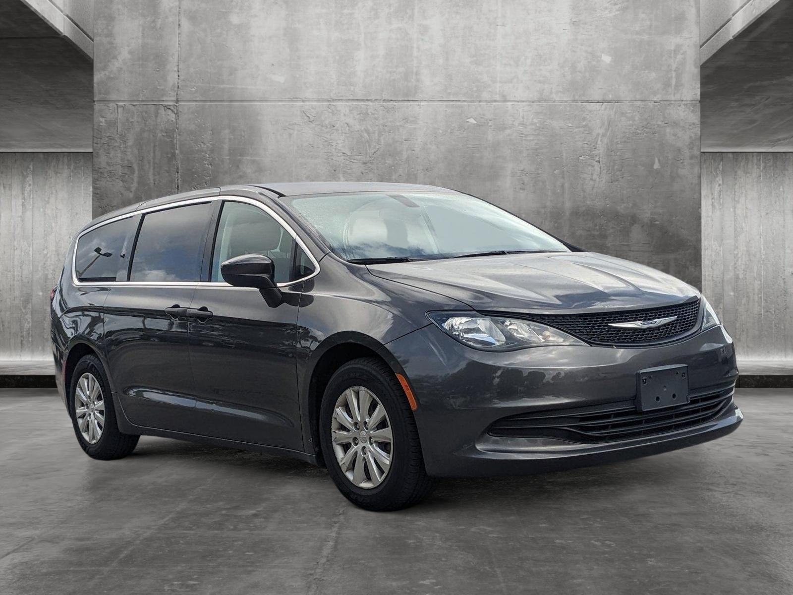 2019 Chrysler Pacifica Vehicle Photo in WEST PALM BEACH, FL 33407-3296