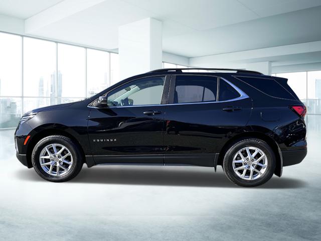 Used 2022 Chevrolet Equinox LT with VIN 3GNAXUEV6NL116526 for sale in Medford, NY