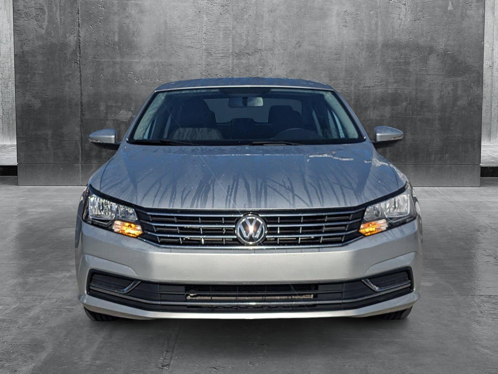 2018 Volkswagen Passat Vehicle Photo in MIAMI, FL 33172-3015