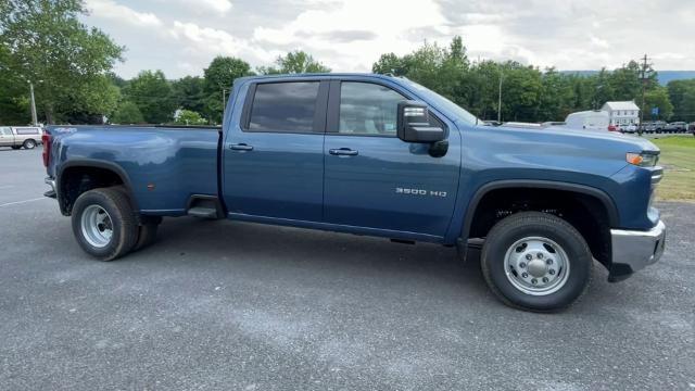 2024 Chevrolet Silverado 3500 HD Vehicle Photo in THOMPSONTOWN, PA 17094-9014