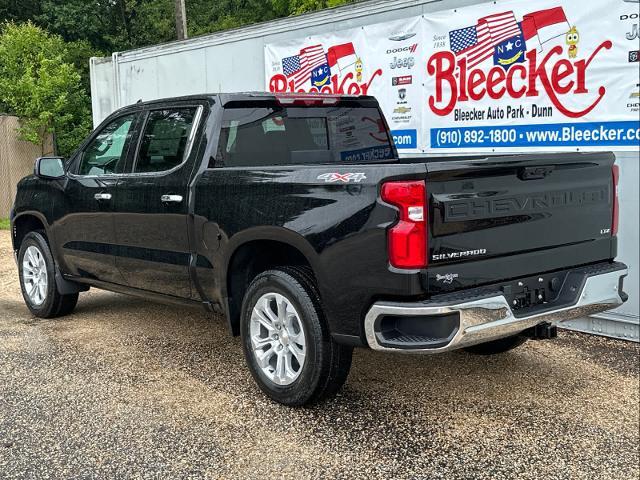 2024 Chevrolet Silverado 1500 Vehicle Photo in DUNN, NC 28334-8900