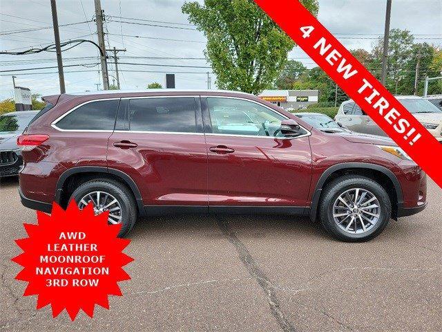 2019 Toyota Highlander Vehicle Photo in Willow Grove, PA 19090