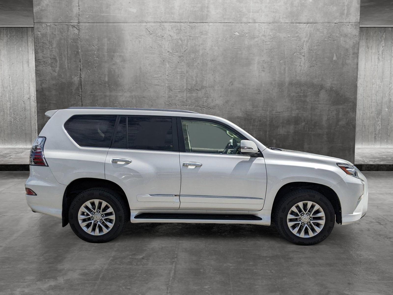 2017 Lexus GX 460 Vehicle Photo in Davie, FL 33331