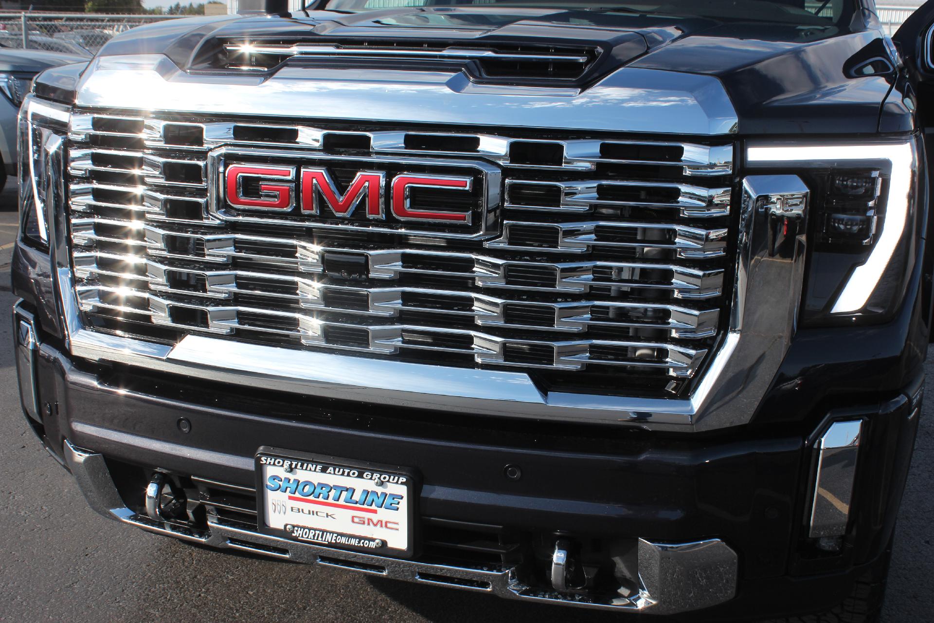 2025 GMC Sierra 2500 HD Vehicle Photo in AURORA, CO 80012-4011