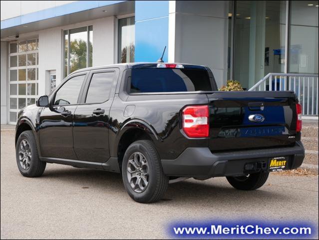 2024 Ford Maverick Vehicle Photo in MAPLEWOOD, MN 55119-4794