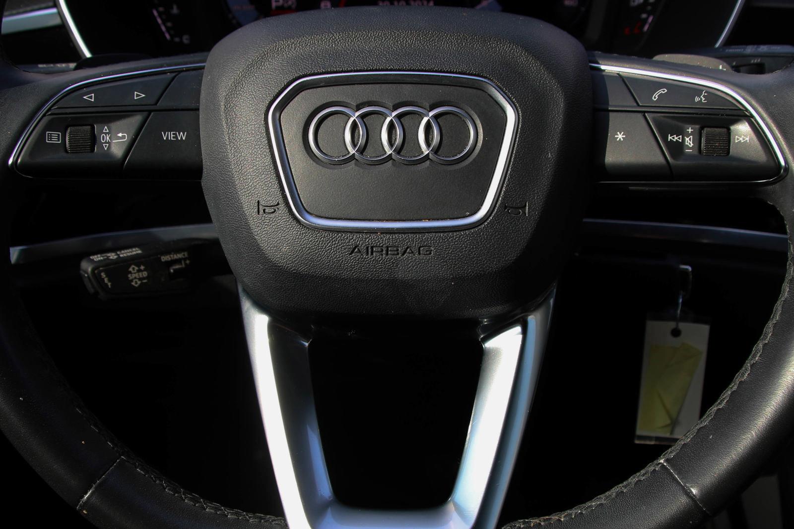 2022 Audi Q3 Vehicle Photo in SUGAR LAND, TX 77478