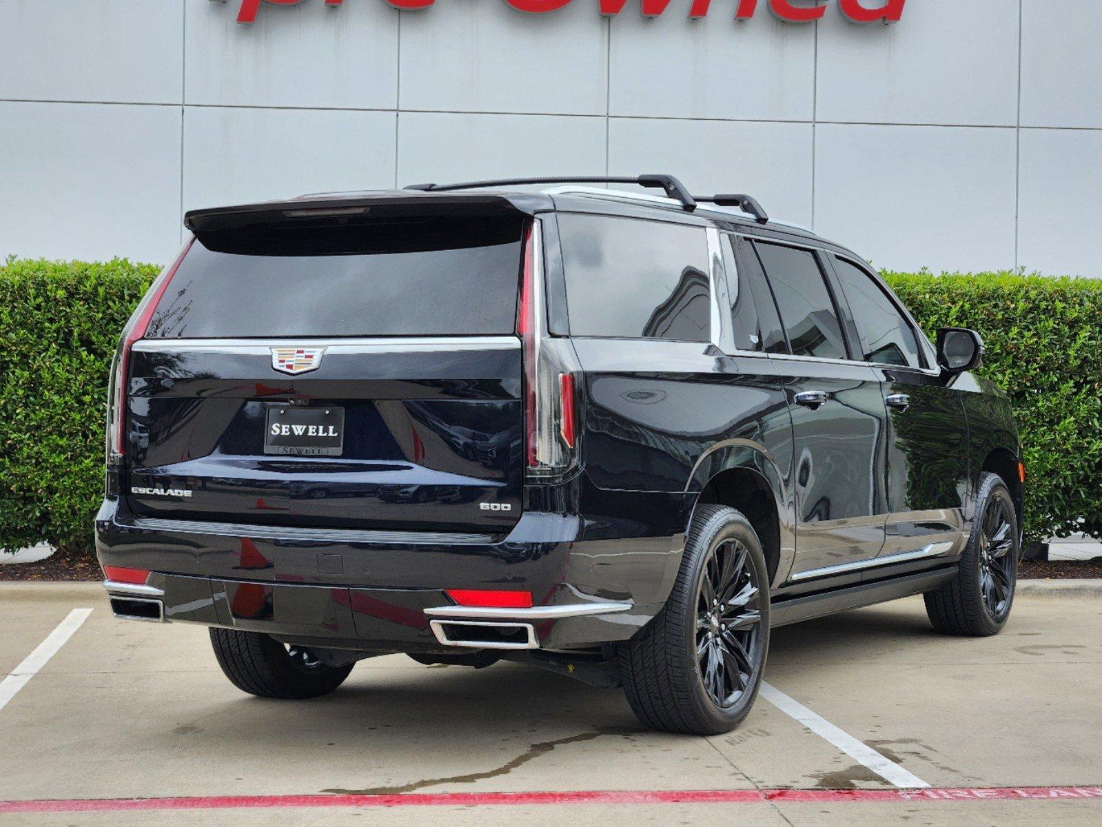 2022 Cadillac Escalade ESV Vehicle Photo in MCKINNEY, TX 75070