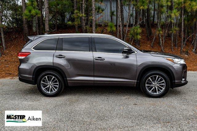 2017 Toyota Highlander Vehicle Photo in AIKEN, SC 29801-6313