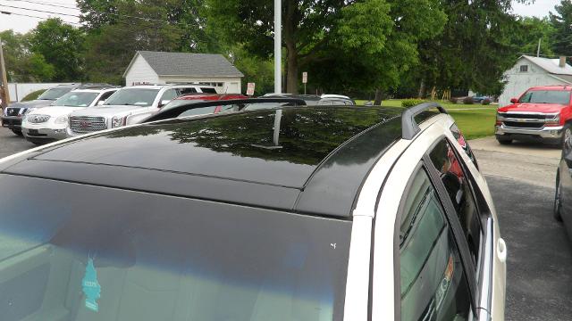 Used 2005 Cadillac SRX  with VIN 1GYEE637750121368 for sale in Arcanum, OH