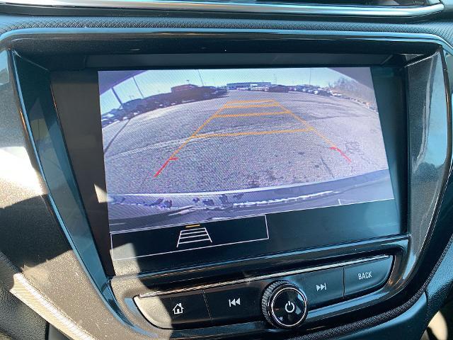 2021 Chevrolet Trailblazer Vehicle Photo in MOON TOWNSHIP, PA 15108-2571