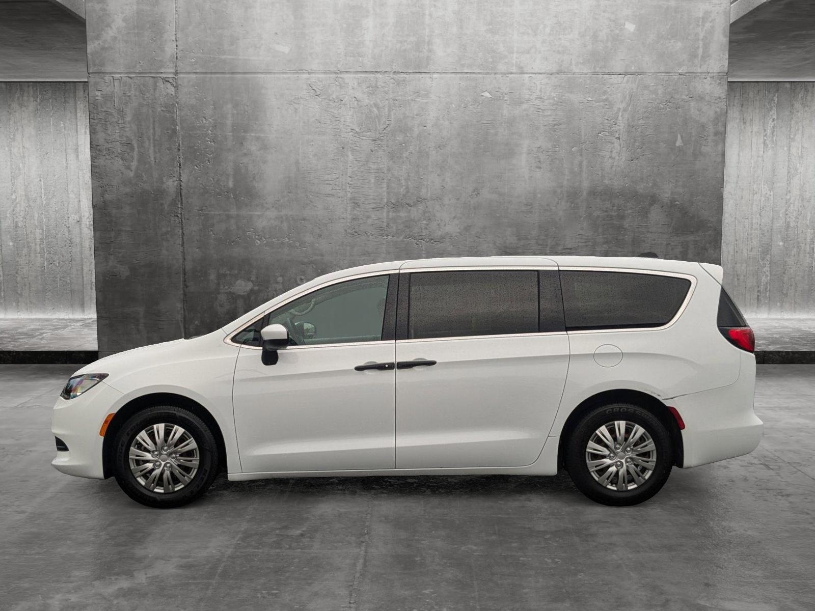 2021 Chrysler Voyager Vehicle Photo in St. Petersburg, FL 33713