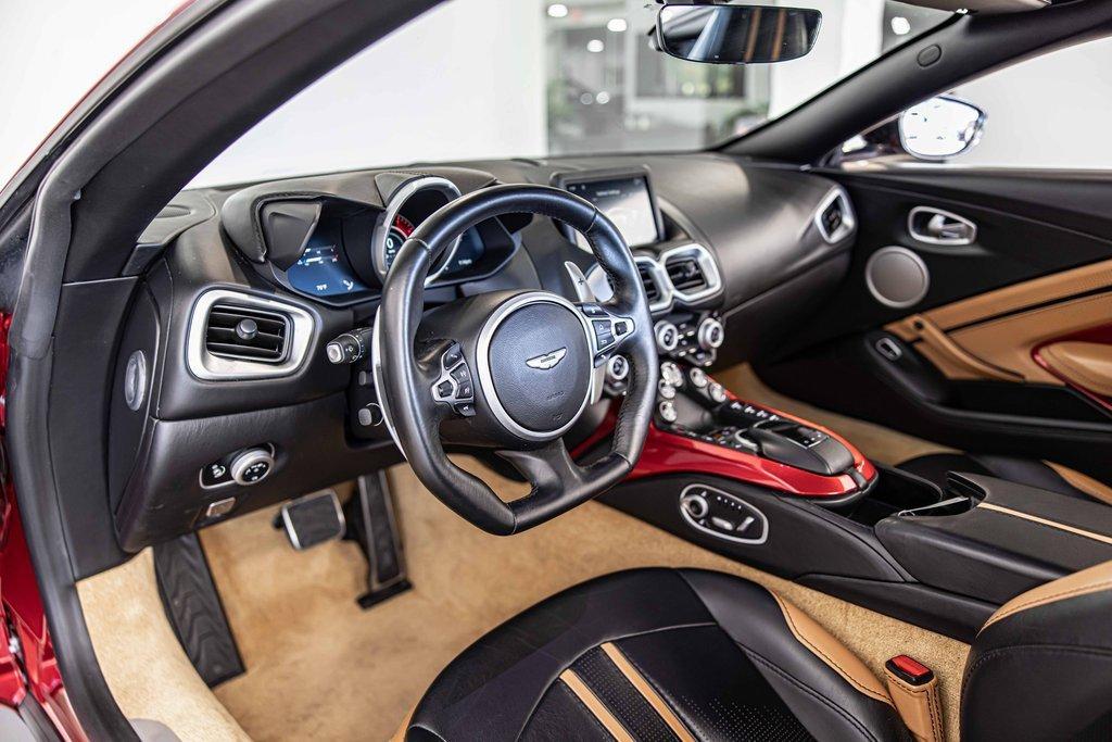 2019 Aston Martin Vantage Vehicle Photo in Saint Charles, IL 60174