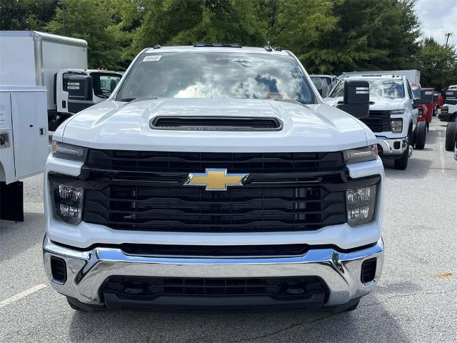 2024 Chevrolet Silverado 3500 HD Chassis Cab Vehicle Photo in ALCOA, TN 37701-3235