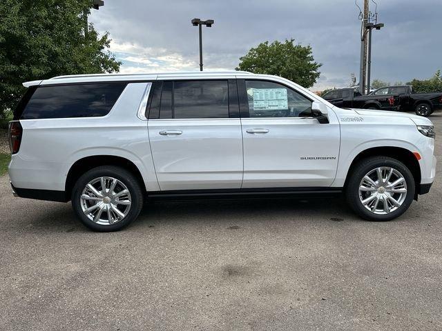 2024 Chevrolet Suburban Vehicle Photo in GREELEY, CO 80634-4125