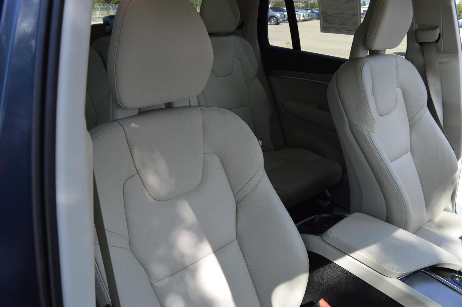 2021 Volvo XC90 Vehicle Photo in Houston, TX 77090