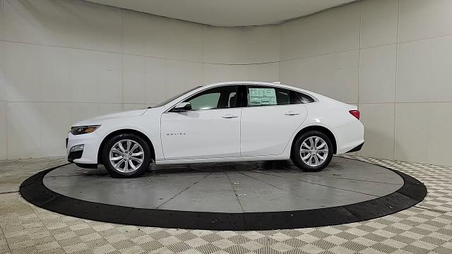 2024 Chevrolet Malibu Vehicle Photo in JOLIET, IL 60435-8135