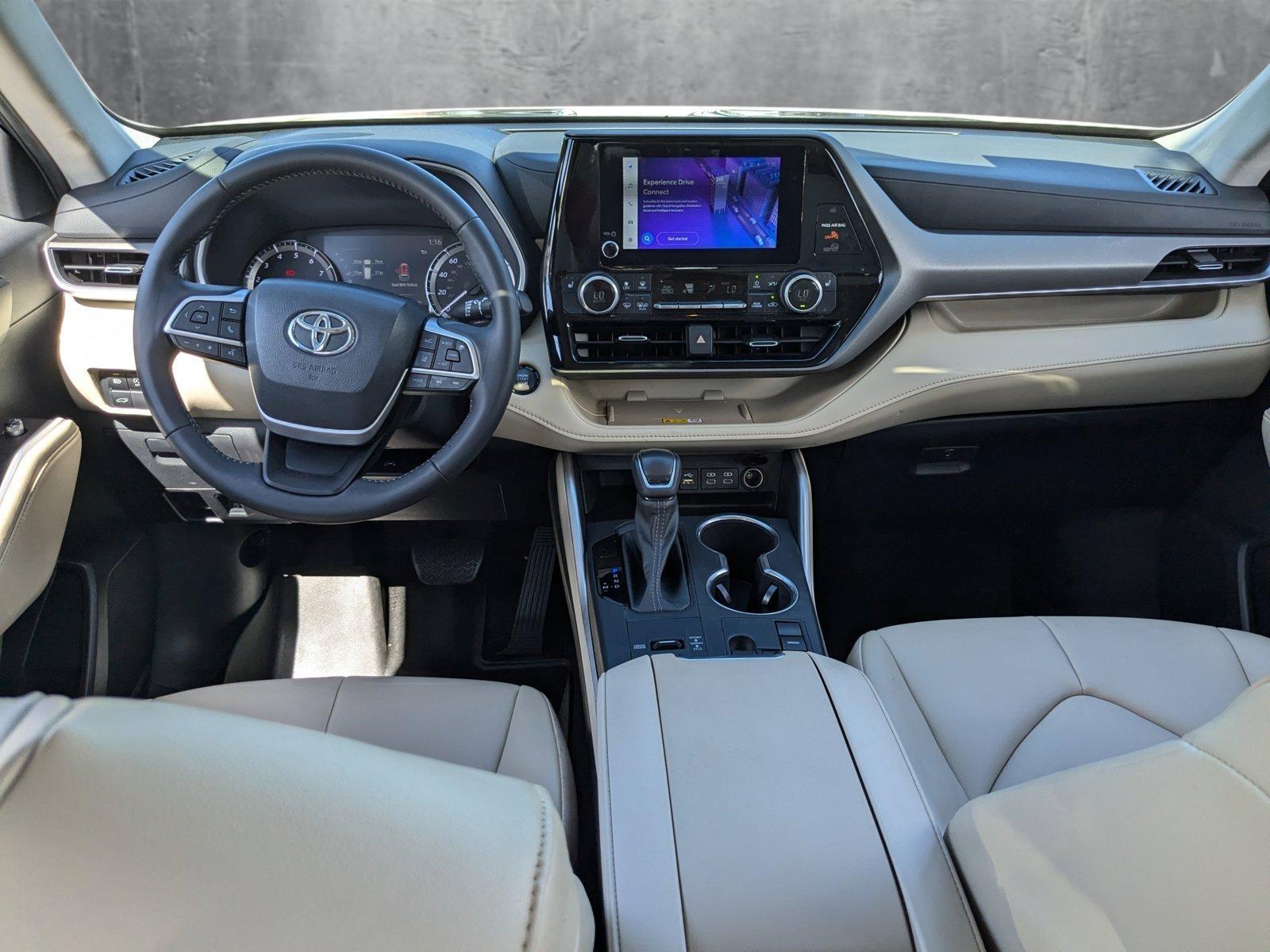 2023 Toyota Highlander Vehicle Photo in Winter Park, FL 32792