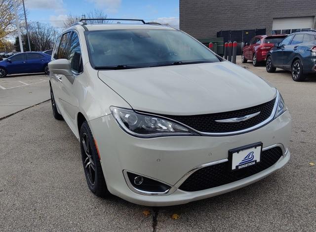 2017 Chrysler Pacifica Vehicle Photo in Appleton, WI 54914