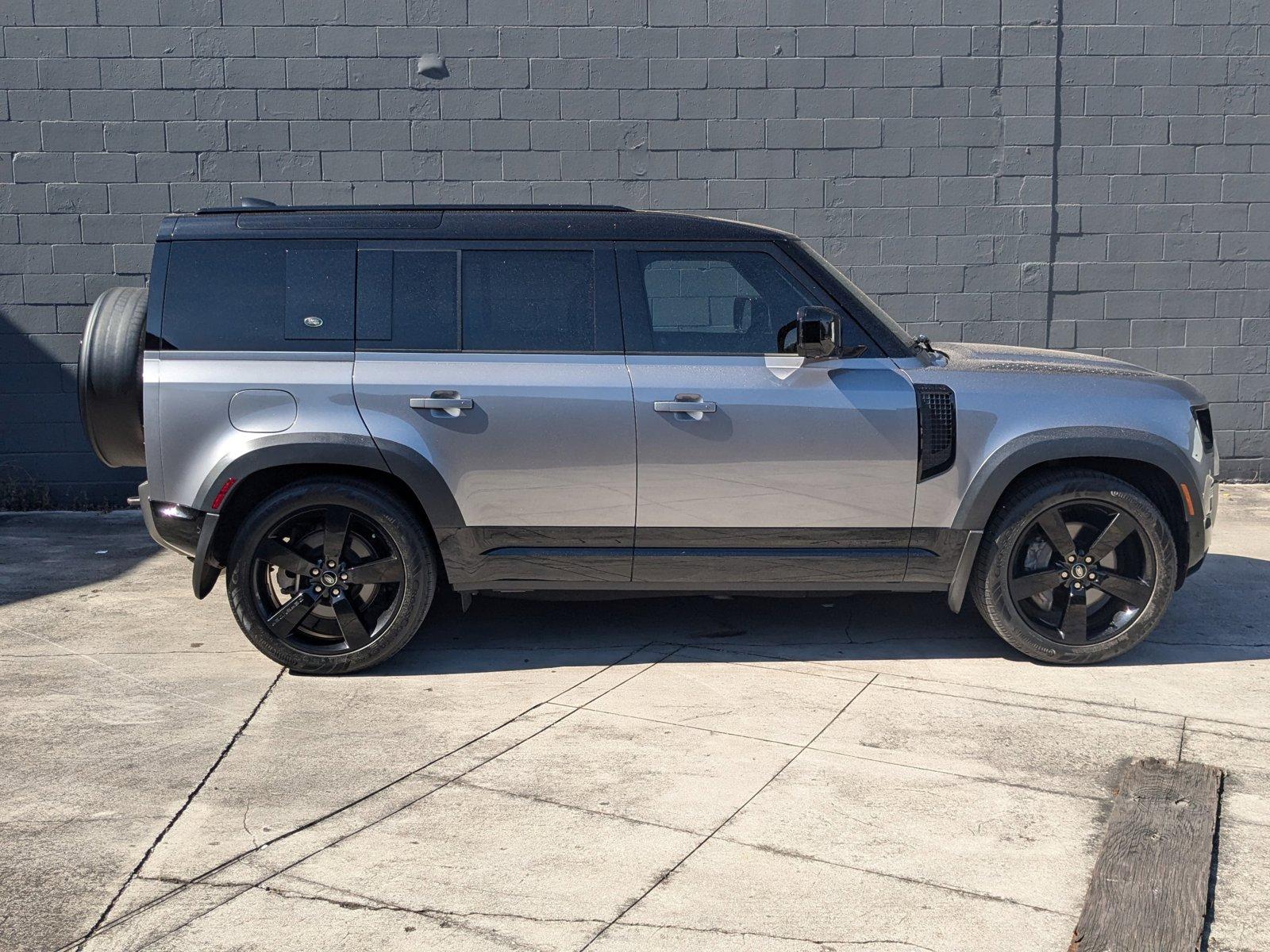 2023 Land Rover Defender Vehicle Photo in Pompano Beach, FL 33064