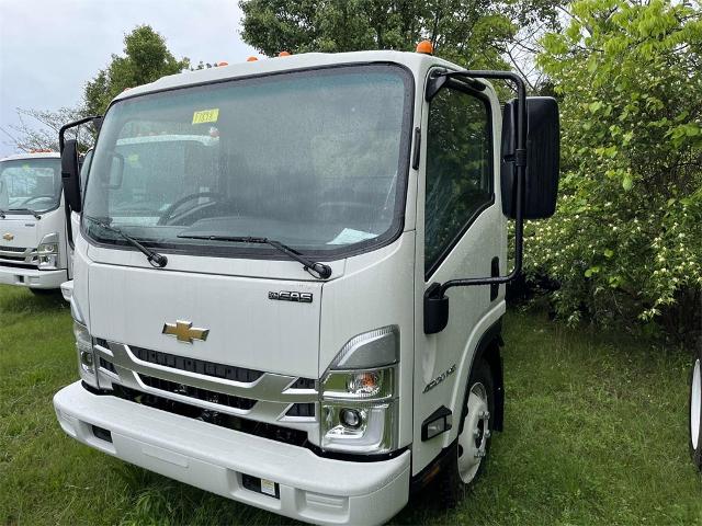 2024 Chevrolet Low Cab Forward 4500 Vehicle Photo in ALCOA, TN 37701-3235