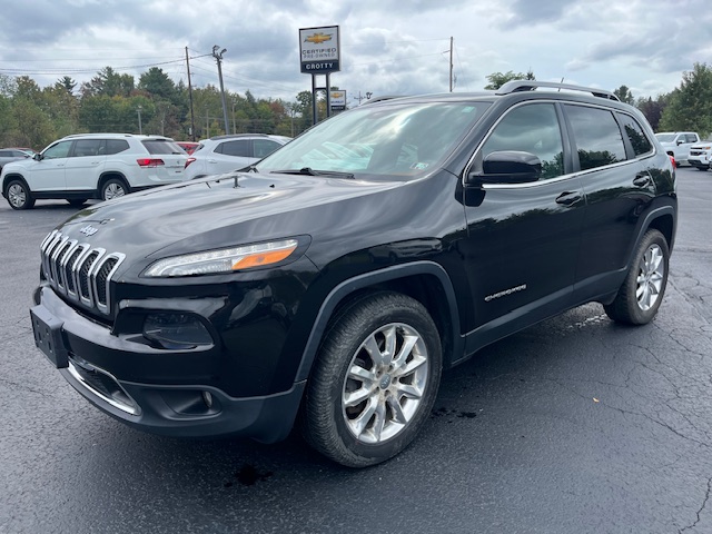 2015 Jeep Cherokee Vehicle Photo in CORRY, PA 16407-0000