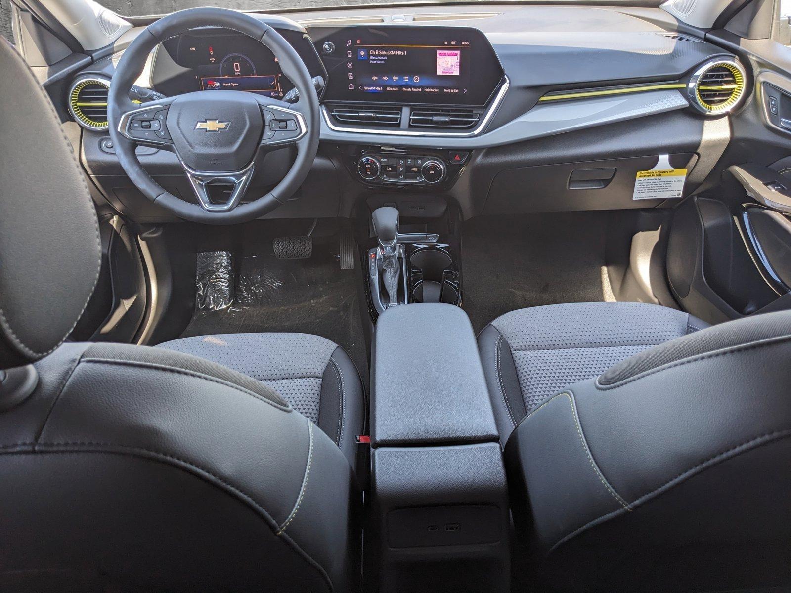 2025 Chevrolet Trax Vehicle Photo in HOUSTON, TX 77034-5009