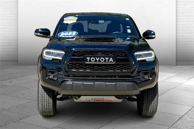 2022 Toyota Tacoma 4WD Vehicle Photo in KANSAS CITY, MO 64114-4545