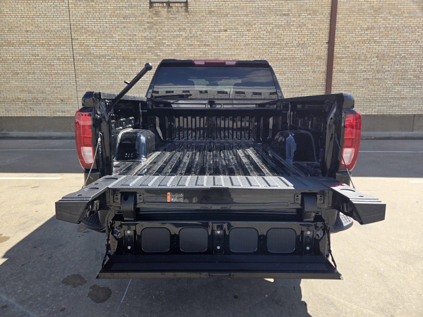 2024 GMC Sierra 1500 Vehicle Photo in DALLAS, TX 75209-3016