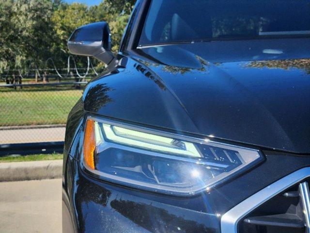 2025 Audi Q5 Vehicle Photo in HOUSTON, TX 77090