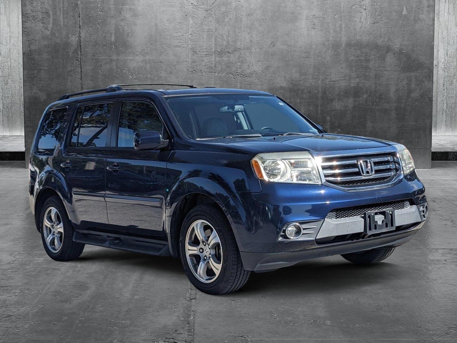 2015 Honda Pilot Vehicle Photo in GREENACRES, FL 33463-3207