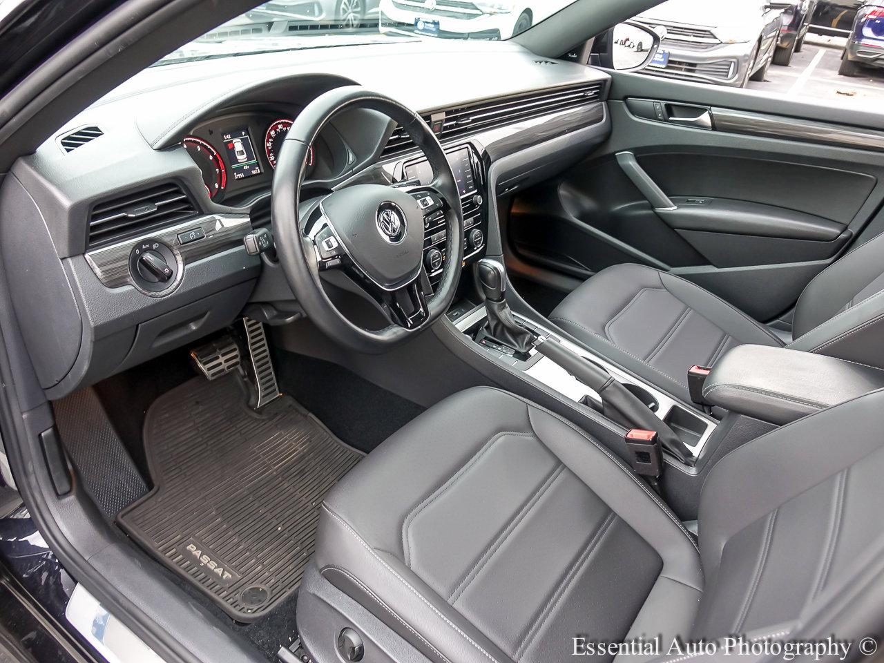 2022 Volkswagen Passat Vehicle Photo in Saint Charles, IL 60174