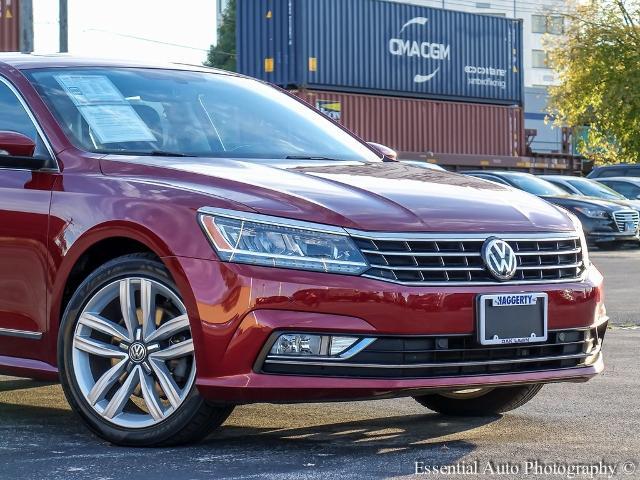 Used 2017 Volkswagen Passat SE with VIN 1VWGT7A36HC081889 for sale in Oak Lawn, IL