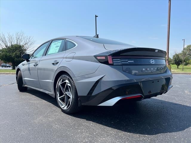 2024 Hyundai SONATA Vehicle Photo in O'Fallon, IL 62269