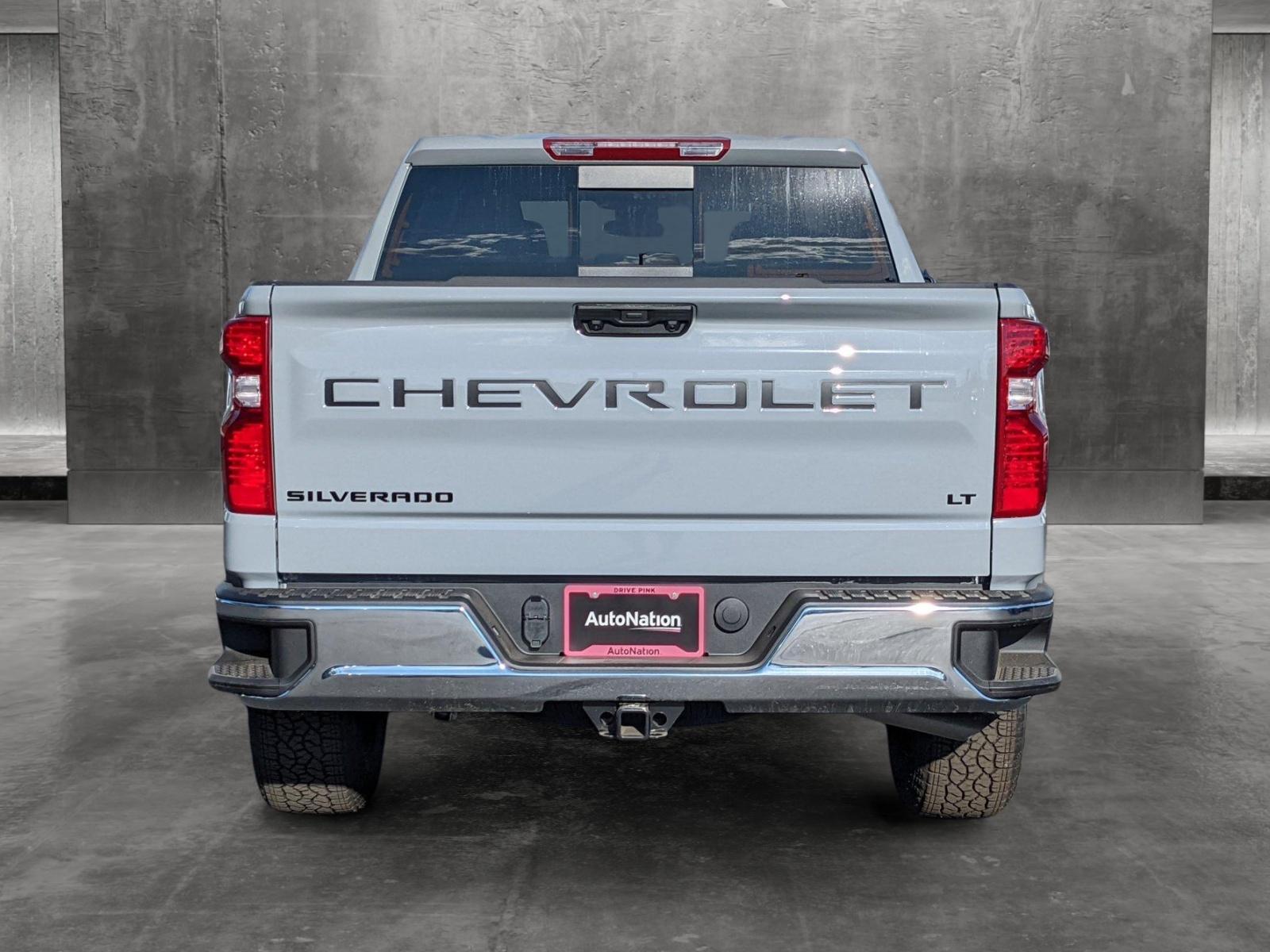 2024 Chevrolet Silverado 1500 Vehicle Photo in VALENCIA, CA 91355-1705