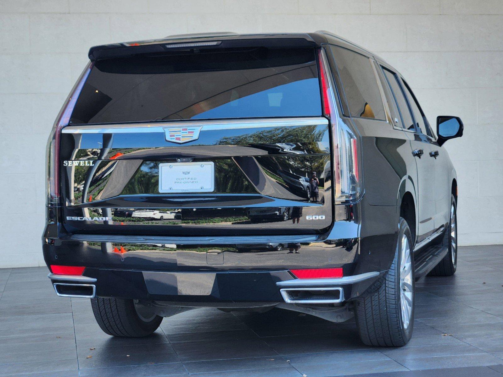 2023 Cadillac Escalade ESV Vehicle Photo in HOUSTON, TX 77079-1502