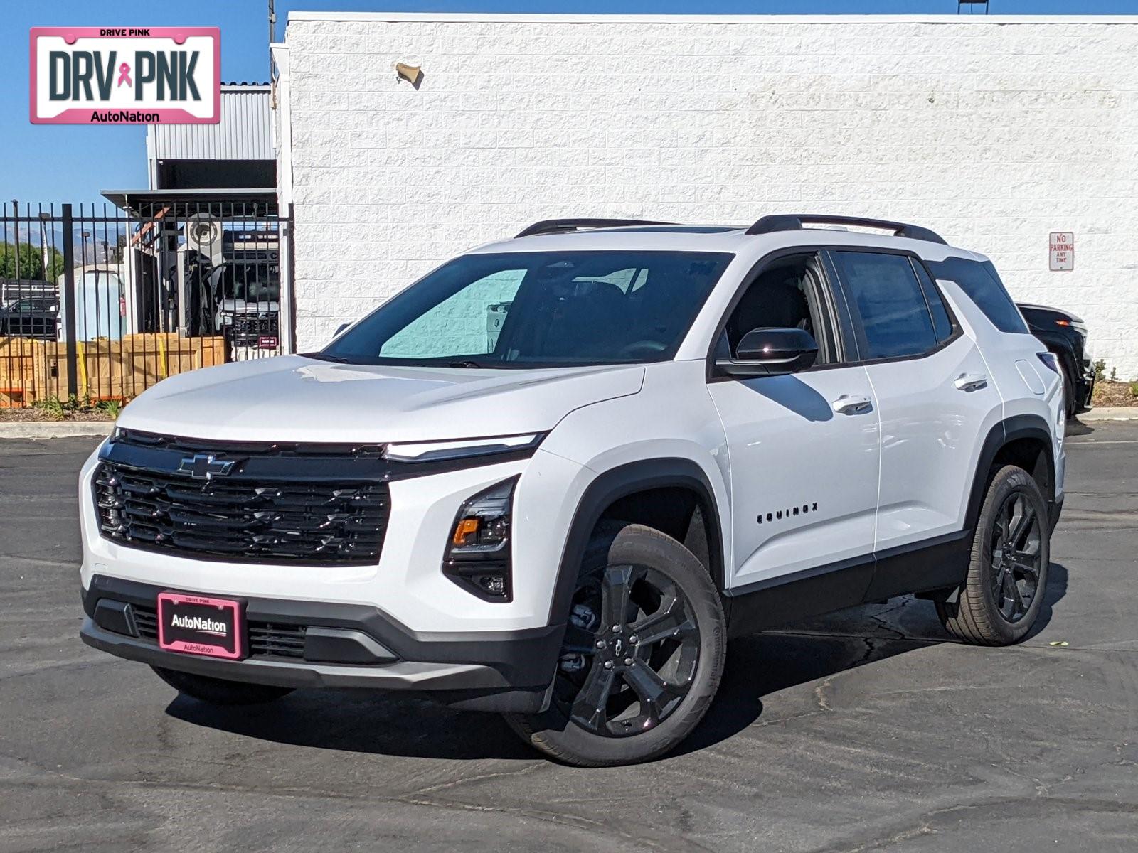 2025 Chevrolet Equinox Vehicle Photo in VALENCIA, CA 91355-1705