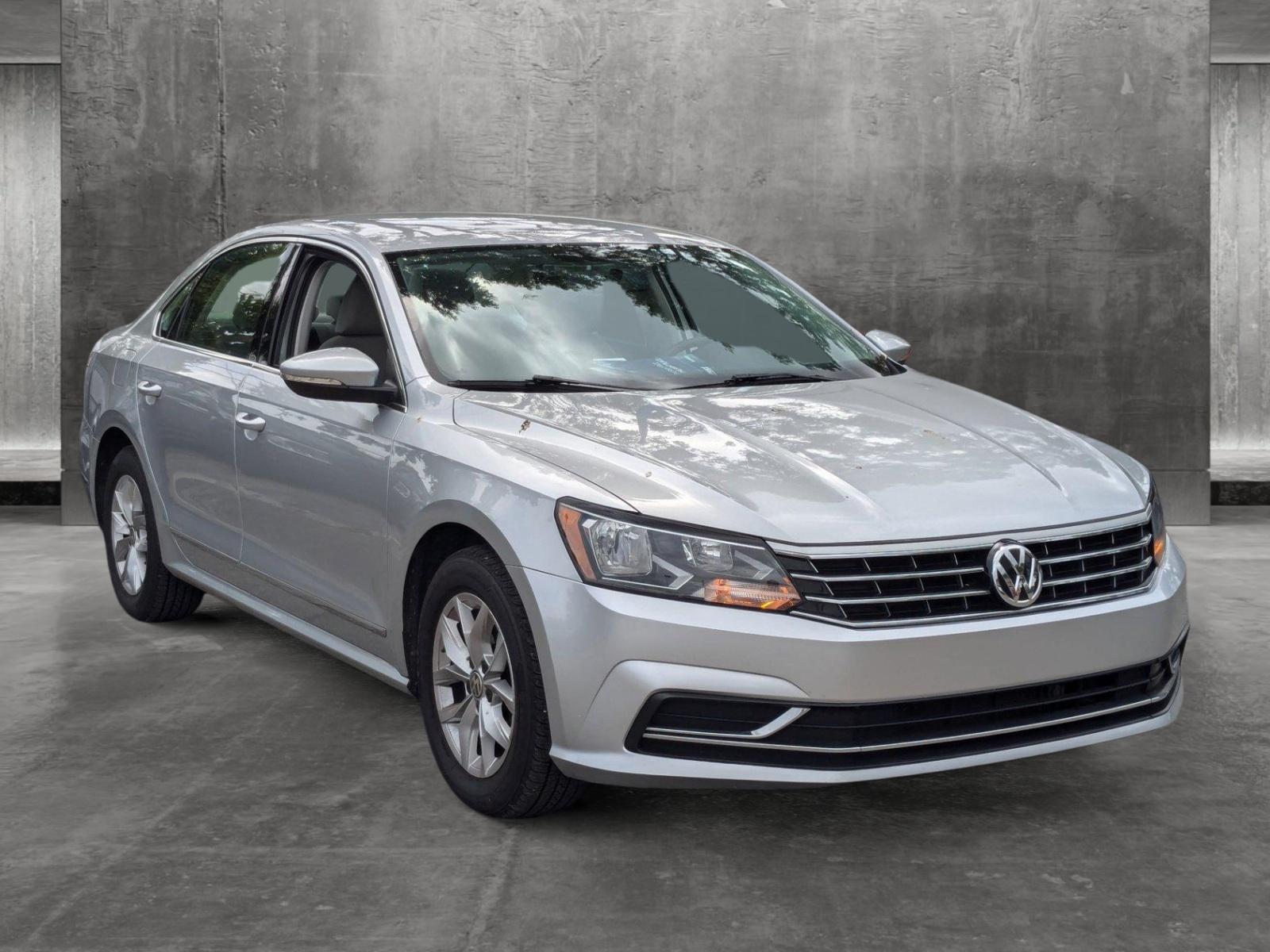 2016 Volkswagen Passat Vehicle Photo in MIAMI, FL 33134-2699