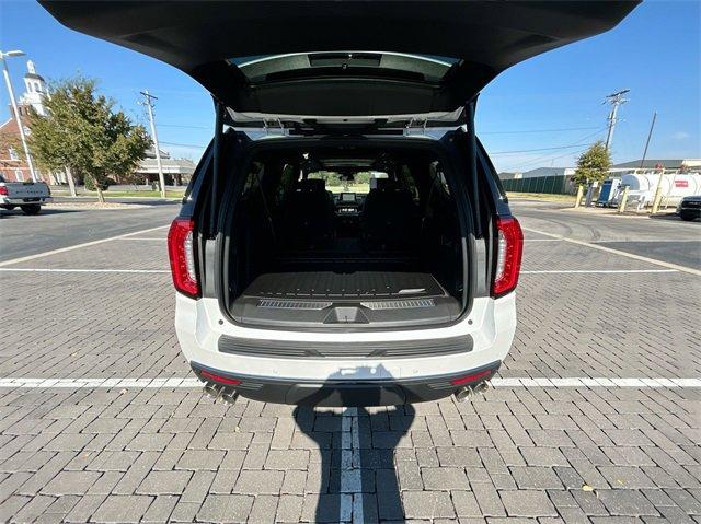 2024 GMC Yukon XL Vehicle Photo in BOWLING GREEN, KY 42104-4102